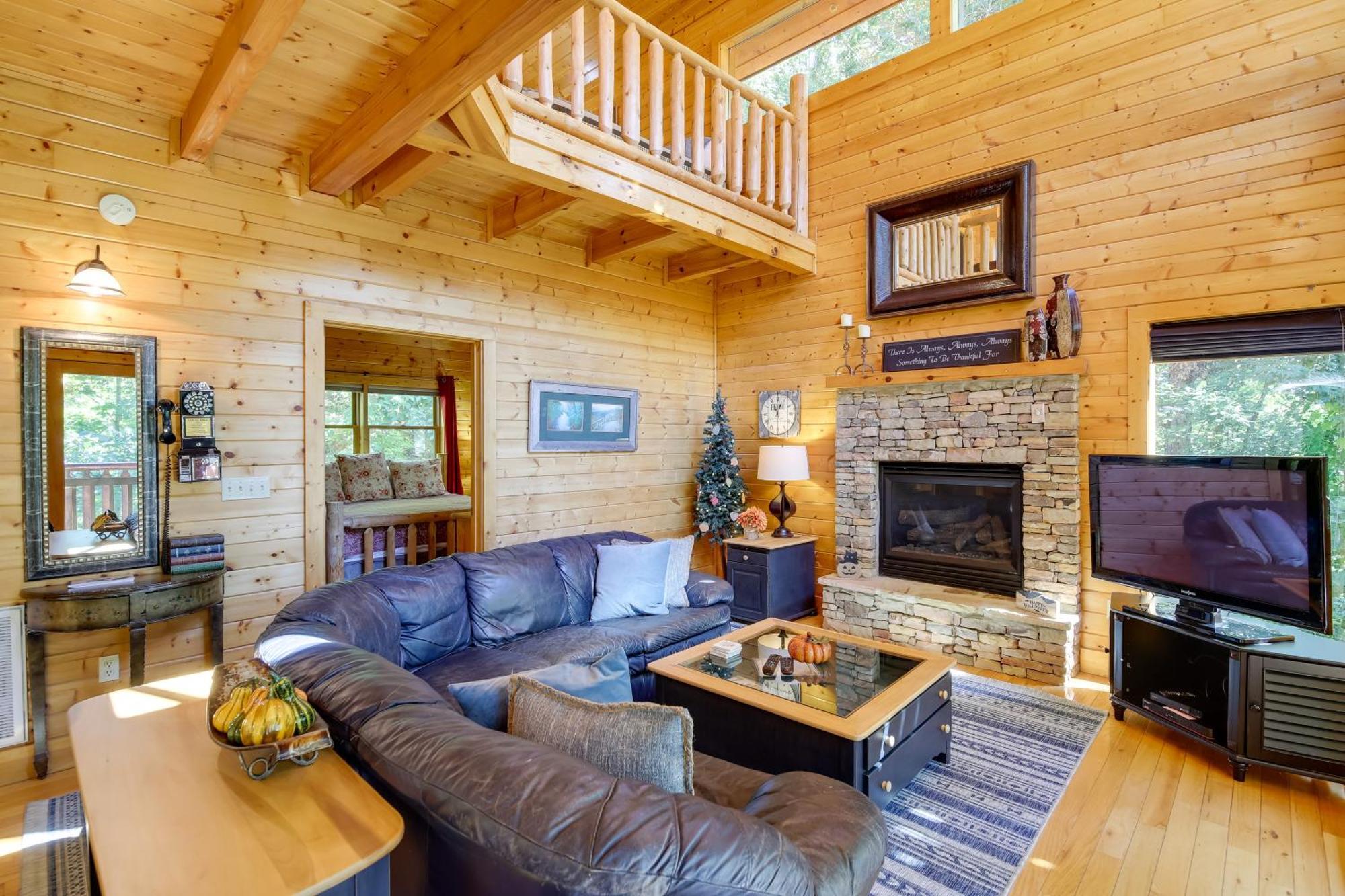 Secluded And Wooded Wears Valley Cabin With Fire Pit! Sevierville Exterior foto
